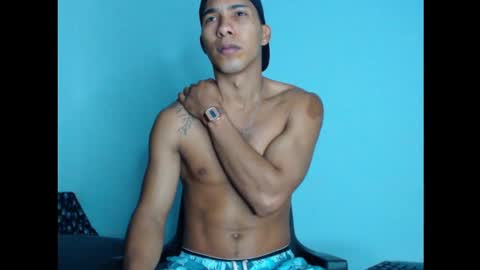 Snapshot of maximo_vega_new chatting on December 18, 5:04 am Maximo Aron Vega online show from December 18, 5:04 am