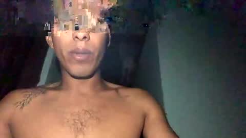 Snapshot of maximo_vega_new chatting on January 23, 6:39 am Maximo Aron Vega online show from January 23, 6:39 am