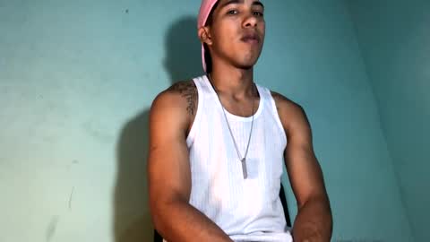 Snapshot of maximo_vega_new chatting on January 27, 1:48 am Maximo Aron Vega online show from January 27, 1:48 am