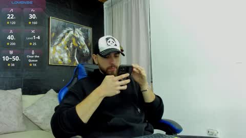 Snapshot of maximo_wolf1 chatting on November 1, 8:22 pm Maximo Wolf online show from November 1, 8:22 pm