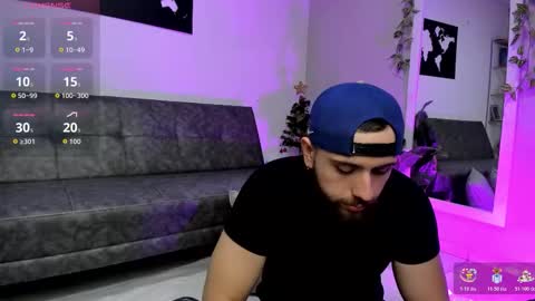 Snapshot of maximo_wolf1 chatting on December 13, 8:14 pm Maximo Wolf online show from December 13, 8:14 pm