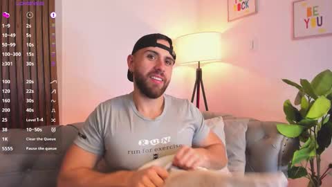 Maximo Wolf online show from February 17, 8:04 pm