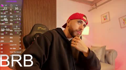 Maximo Wolf online show from April 22, 8:06 am