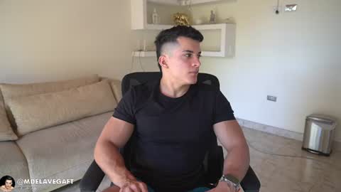 Snapshot of maximohoot chatting on July 14, 2:45 pm Sebastian online show from July 14, 2:45 pm