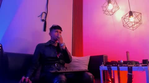 MAXIMO online show from June 6, 5:12 am
