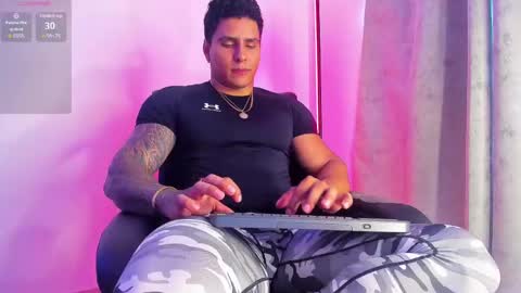 Maximoscott online show from February 26, 6:00 pm