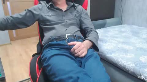 maximus3334 online show from April 28, 11:48 am