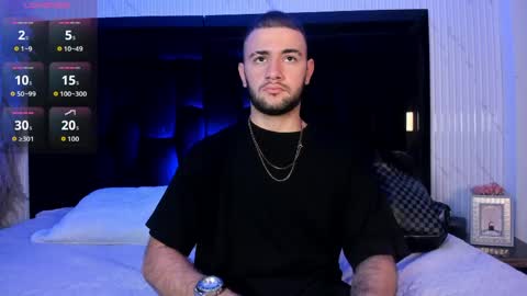 Snapshot of maximusclark1_ chatting on April 29, 11:03 am Maximus online show from April 29, 11:03 am