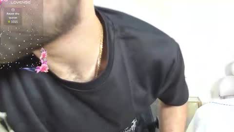Snapshot of maximusclark1_ chatting on July 1, 12:51 pm Maximus online show from July 1, 12:51 pm