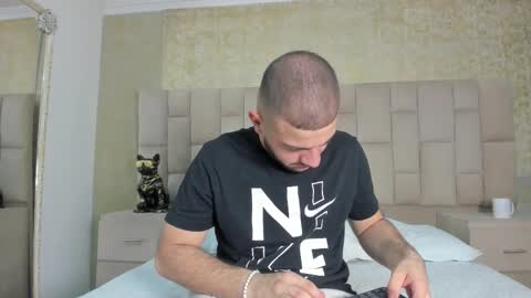 Snapshot of maximusdick1_ chatting on October 9, 3:15 am Maximus online show from October 9, 3:15 am