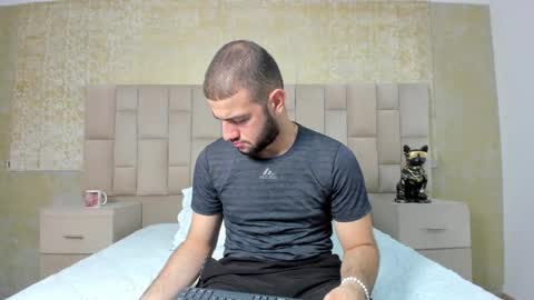 Snapshot of maximusdick1_ chatting on October 22, 2:56 am Maximus online show from October 22, 2:56 am