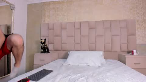 Snapshot of maximusdick1_ chatting on October 25, 3:58 am Maximus online show from October 25, 3:58 am