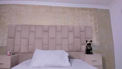 Snapshot of maximusdick1_ chatting on November 2, 3:53 am Maximus online show from November 2, 3:53 am