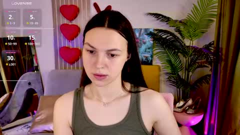 Snapshot of maxincarroll chatting on June 22, 10:23 am MaxinCarroll online show from June 22, 10:23 am