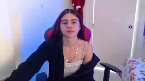 maxinesex_ online show from April 24, 1:46 pm