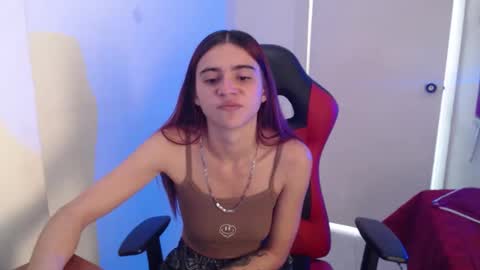 Snapshot of maxinesex_ chatting on May 19, 2:12 pm maxinesex_ online show from May 19, 2:12 pm