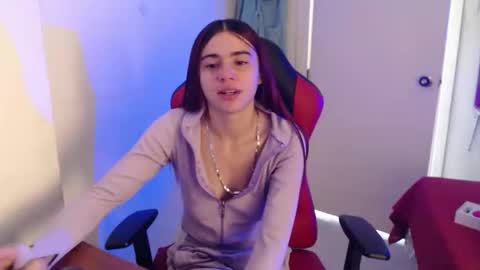Snapshot of maxinesex_ chatting on May 29, 1:42 pm maxinesex_ online show from May 29, 1:42 pm