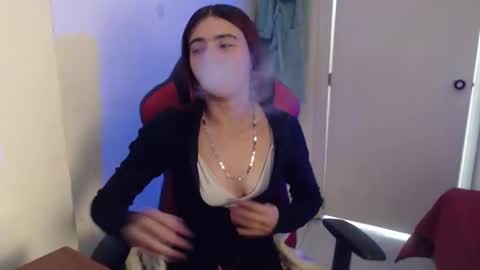 Snapshot of maxinesex_ chatting on May 30, 1:52 pm maxinesex_ online show from May 30, 1:52 pm