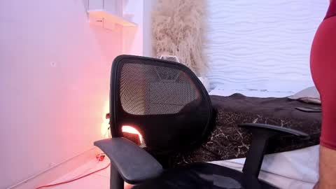 maxistanford online show from March 8, 2:04 am