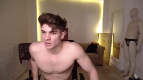 MaxKaiden online show from February 19, 8:33 am