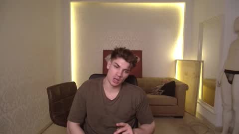 MaxKaiden online show from March 5, 8:21 am