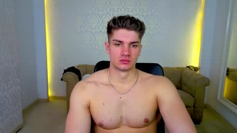 MaxKaiden online show from April 21, 5:36 am