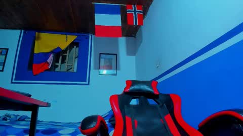 MAX online show from February 24, 11:14 pm