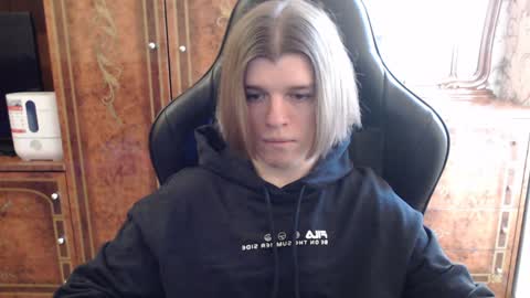 Snapshot of maxplay18 chatting on January 21, 8:52 am Max online show from January 21, 8:52 am