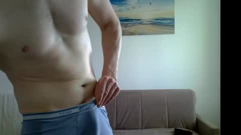 Snapshot of maxrelax90 chatting on July 12, 12:51 pm maxrelax90 online show from July 12, 12:51 pm