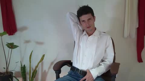 Snapshot of maxtopboy chatting on January 14, 2:29 am Max online show from January 14, 2:29 am