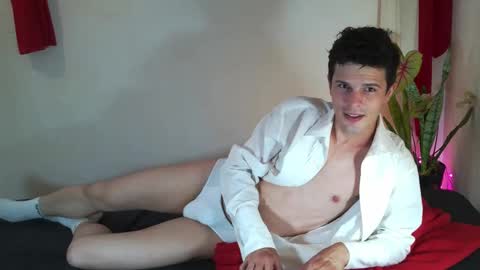 Snapshot of maxtopboy chatting on February 1, 3:30 am Max online show from February 1, 3:30 am