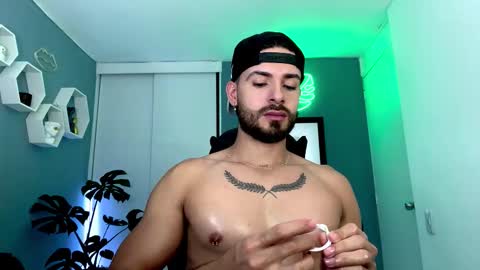 Maxi online show from November 13, 10:52 pm