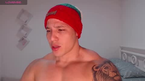 Max online show from December 18, 7:47 am