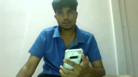 Snapshot of maxwell884480 chatting on May 26, 2:02 pm maxwell884480 online show from May 26, 2:02 pm