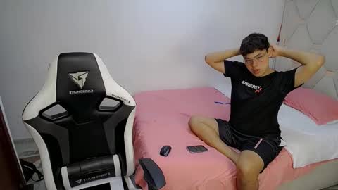 MAX  DAN online show from March 9, 3:10 am