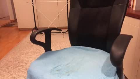 Max online show from January 7, 7:00 am