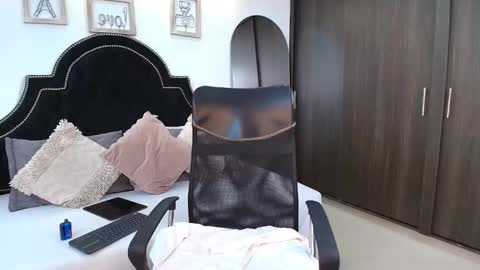 Maxxi online show from September 17, 1:40 am