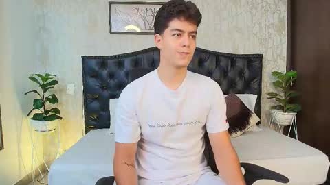 Maxxi online show from September 28, 3:23 am