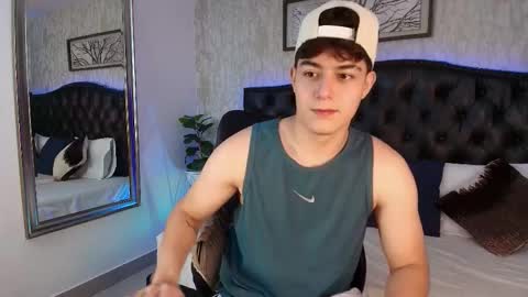 Maxxi online show from November 17, 6:24 pm