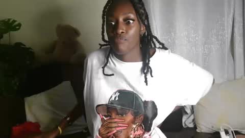 maxxinepetite online show from September 17, 9:05 pm