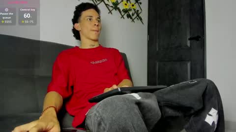 Max online show from April 22, 2:14 am