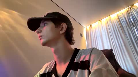 Snapshot of maxxxblaze_35 chatting on September 22, 5:09 am Max online show from September 22, 5:09 am