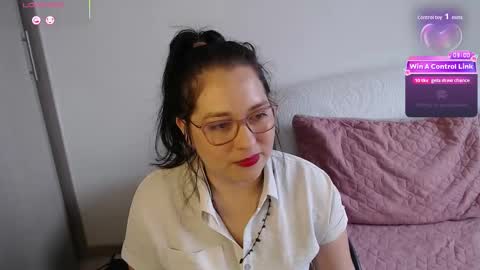 Snapshot of may_bloom chatting on March 25, 8:48 pm May online show from March 25, 8:48 pm