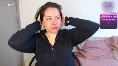 Snapshot of may_bloom chatting on March 27, 12:49 pm May online show from March 27, 12:49 pm