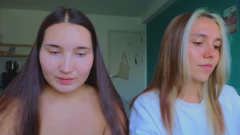 Dani and May online show from March 22, 10:18 am