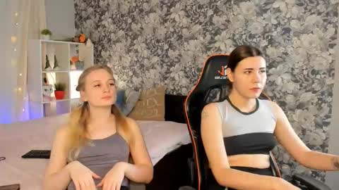 Leila online show from December 4, 11:08 am