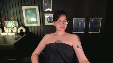 Snapshot of maya___muse chatting on May 20, 2:34 pm Maya online show from May 20, 2:34 pm