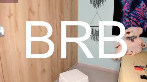 Snapshot of maya__fox chatting on January 27, 3:15 am OF mayitta19 online show from January 27, 3:15 am