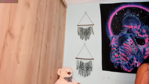 Snapshot of maya__fox chatting on February 8, 9:36 pm OF mayitta19 online show from February 8, 9:36 pm