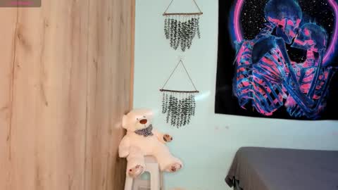 Snapshot of maya__fox chatting on February 10, 9:36 pm OF mayitta19 online show from February 10, 9:36 pm